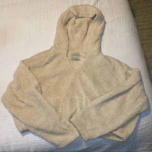 Urban outfits cropped Sherpa